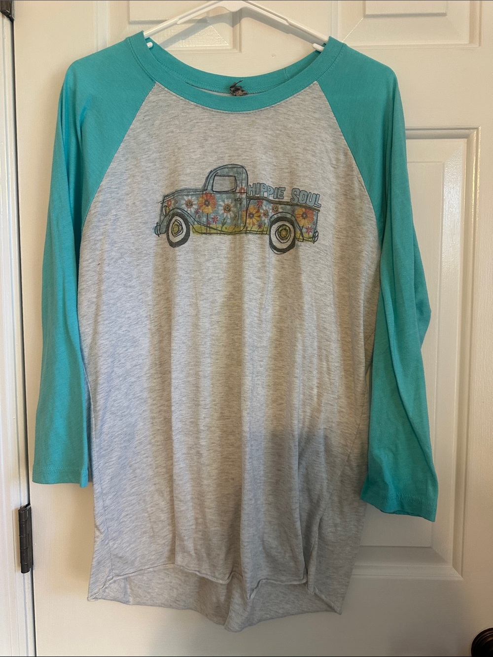 Hippie Soul women’s' Teal & Gray Raglan Tee